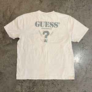 ✨ GUESS Originals Sage Green Graphic T-Shirt